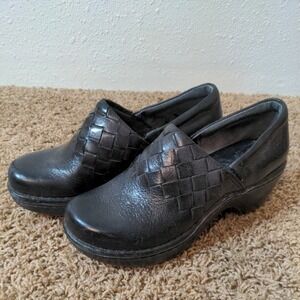 ARIAT MCMXCIII VERY DARK BROWN LEATHER CLOGS Size 8B